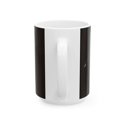 Clean Design. Strong Contrast. Your Dog in Focus
