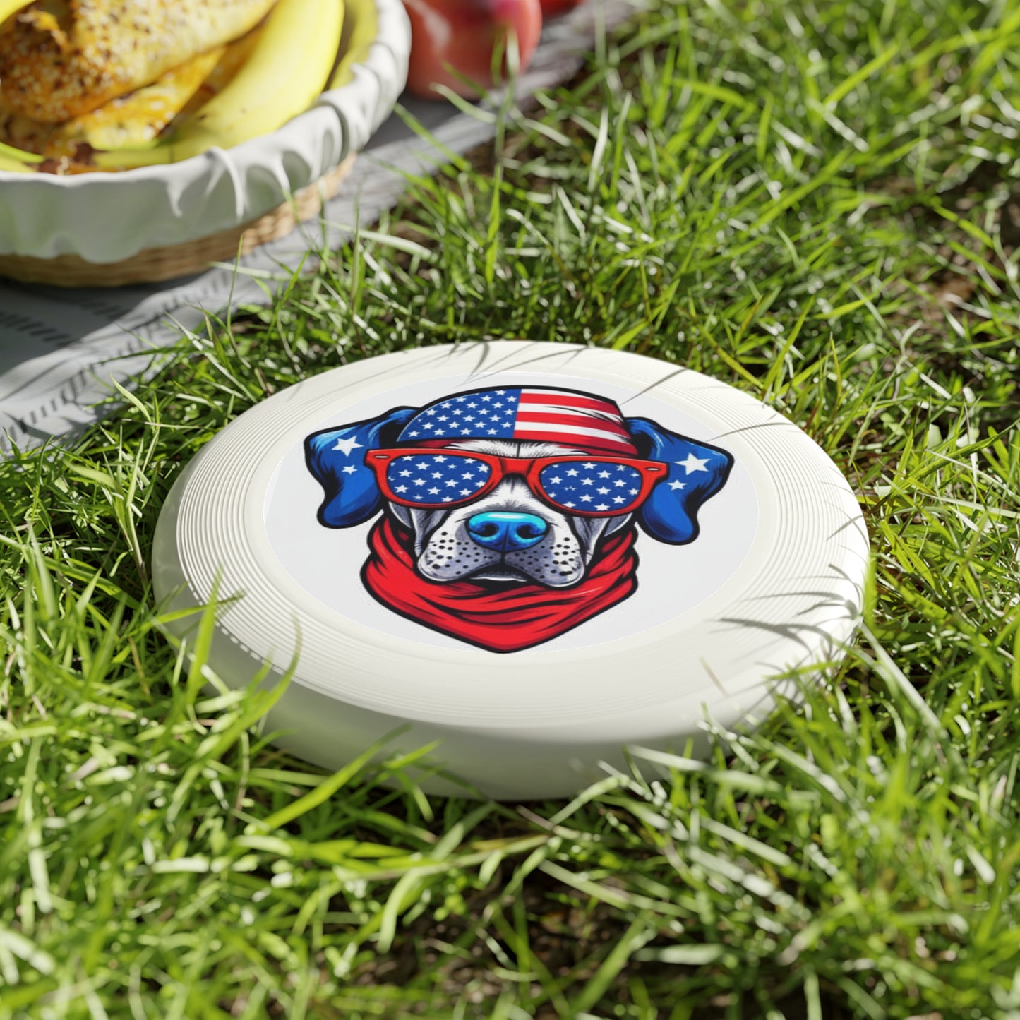 Red. White. Fetch.